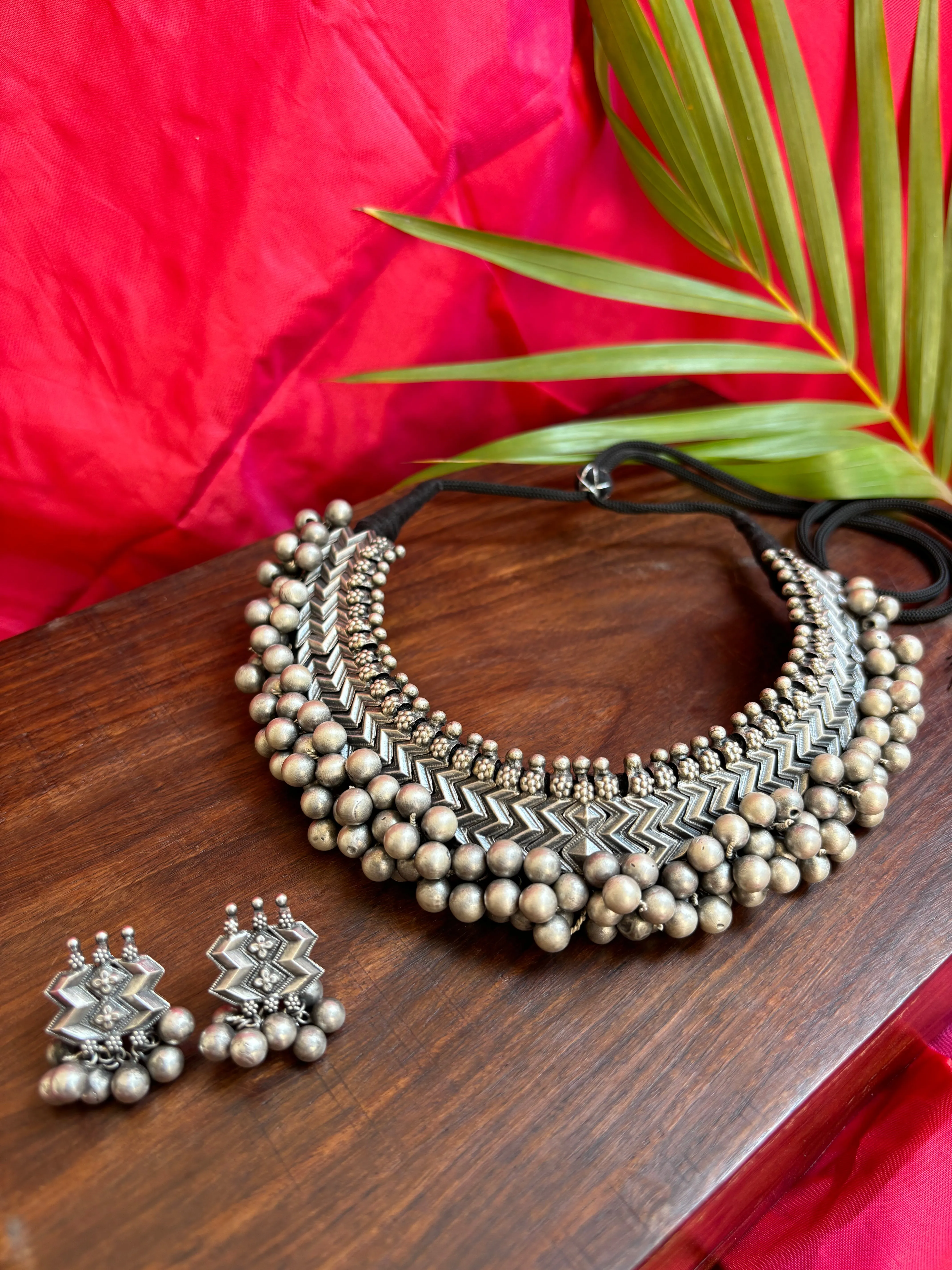 वज्रटीक मोकळ्या घसाची  कानातले Vajrateek Mokalya Ghasachi  Earrings
