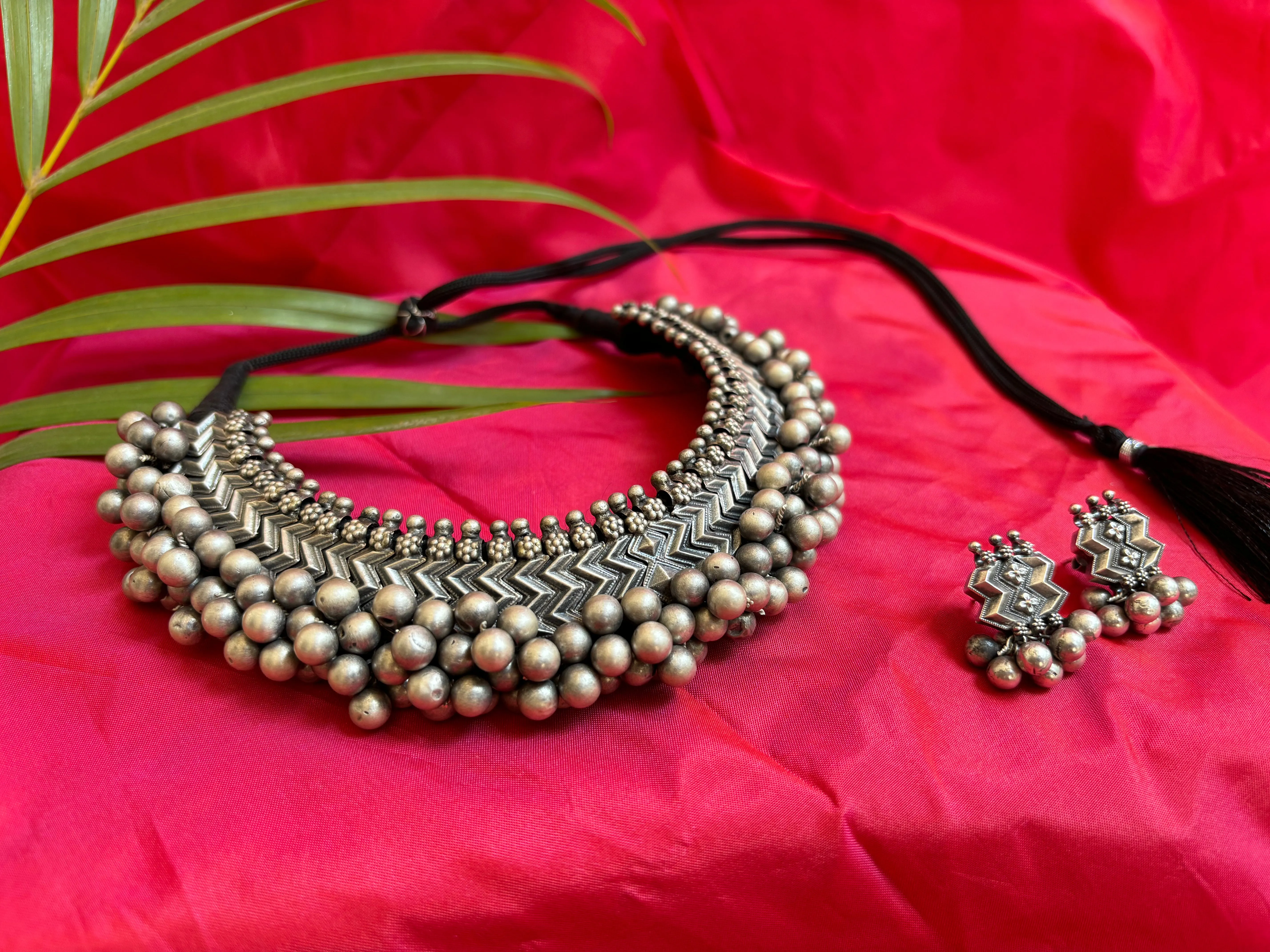वज्रटीक मोकळ्या घसाची  कानातले Vajrateek Mokalya Ghasachi  Earrings