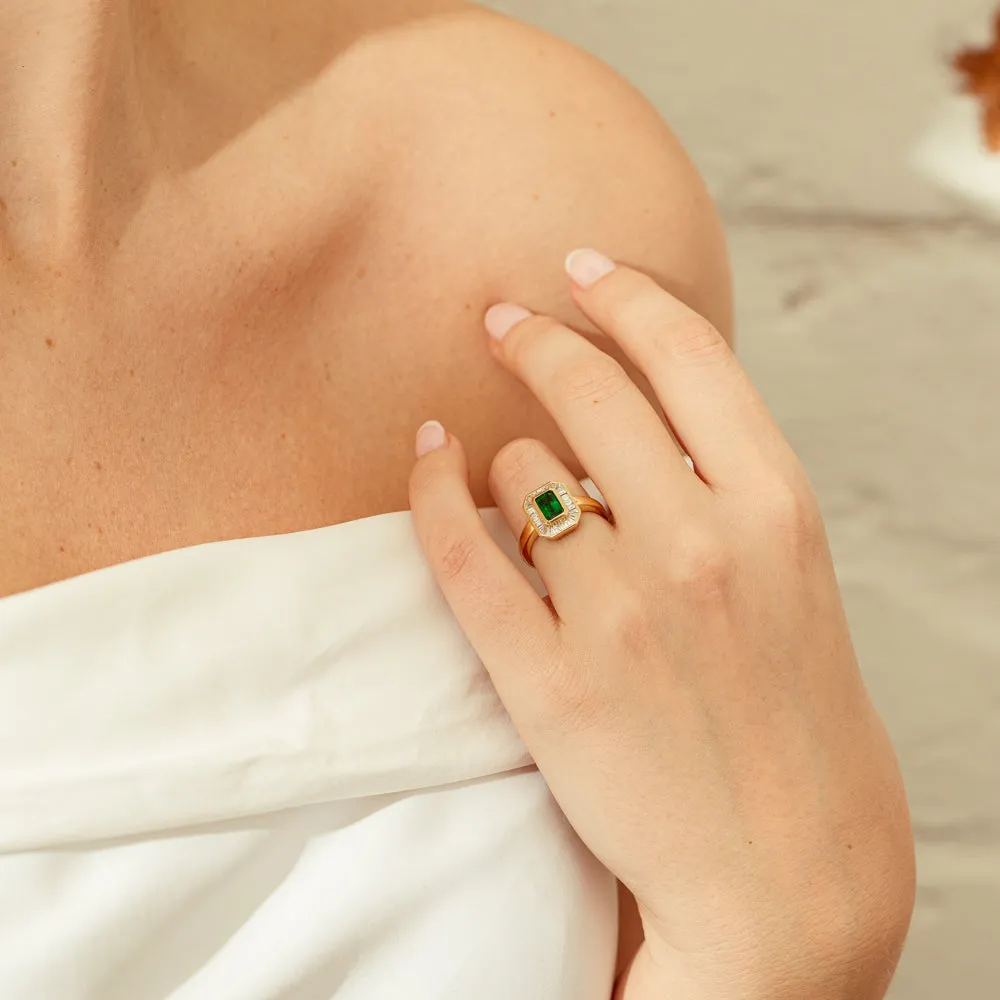18ct Yellow Gold 1.13ct Emerald & Diamond Ring