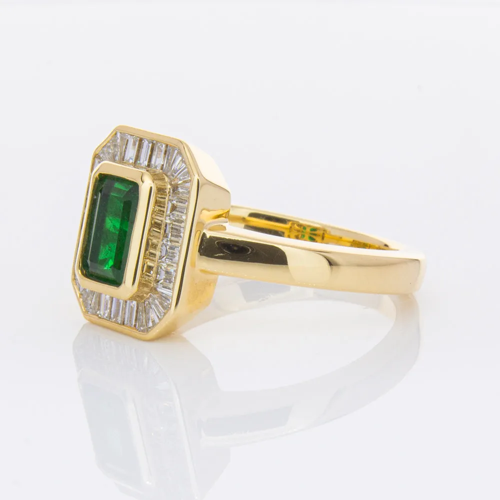 18ct Yellow Gold 1.13ct Emerald & Diamond Ring
