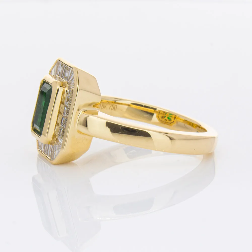 18ct Yellow Gold 1.13ct Emerald & Diamond Ring