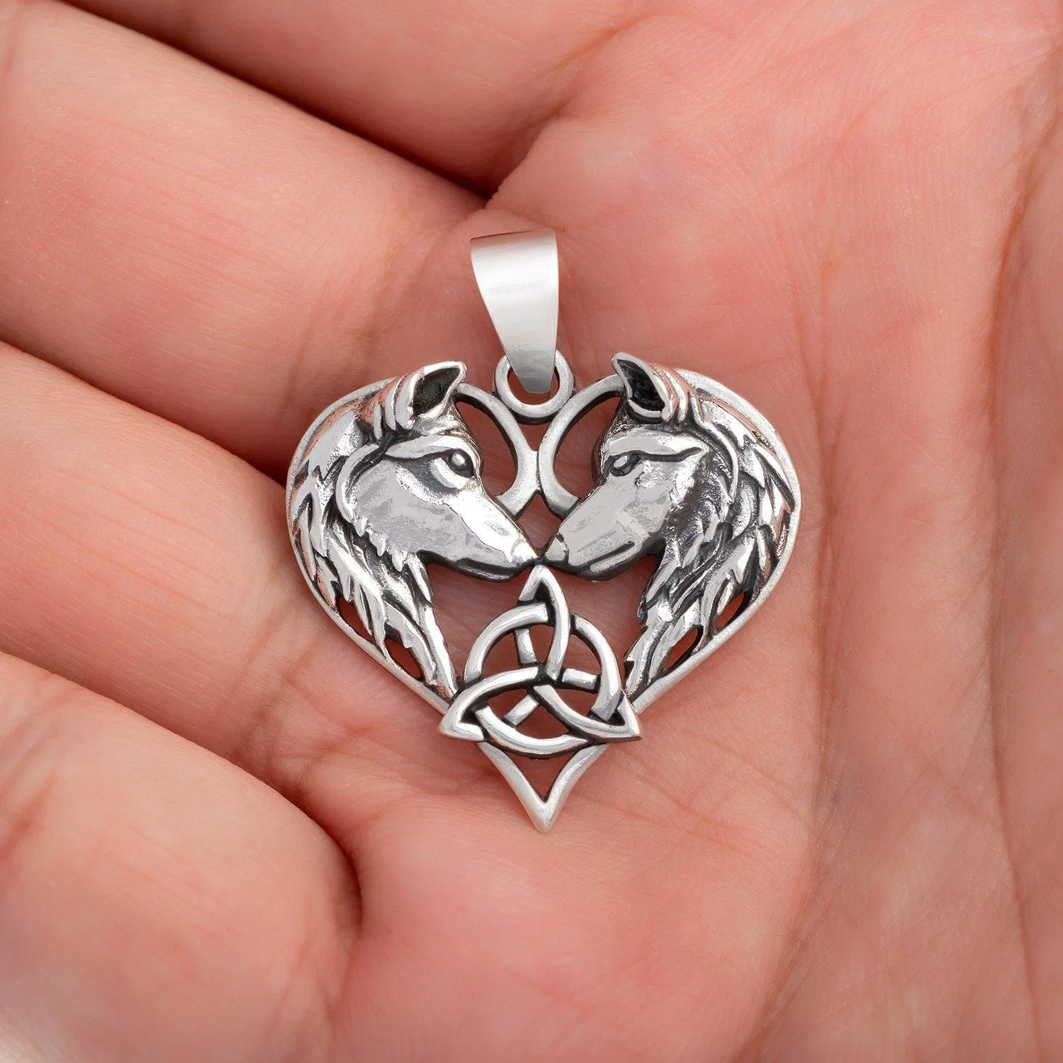 925 Sterling Silver Wolf Head Heart Pendant