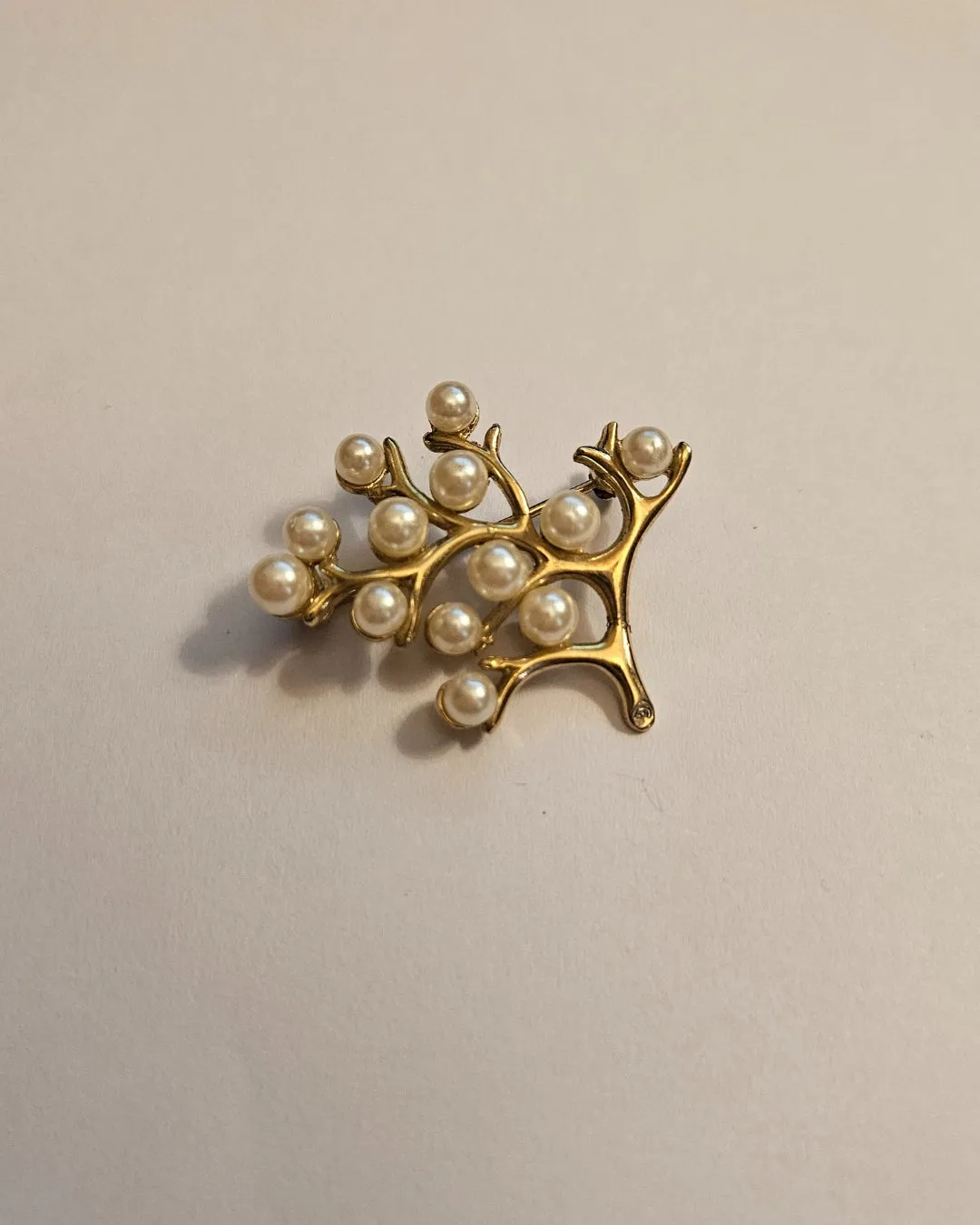 Blossom Kiss Brooch