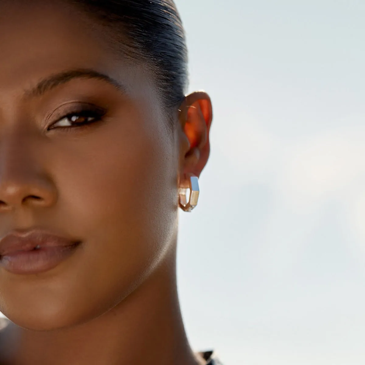 Metal Heptagon Hoop Earrings (Gold)