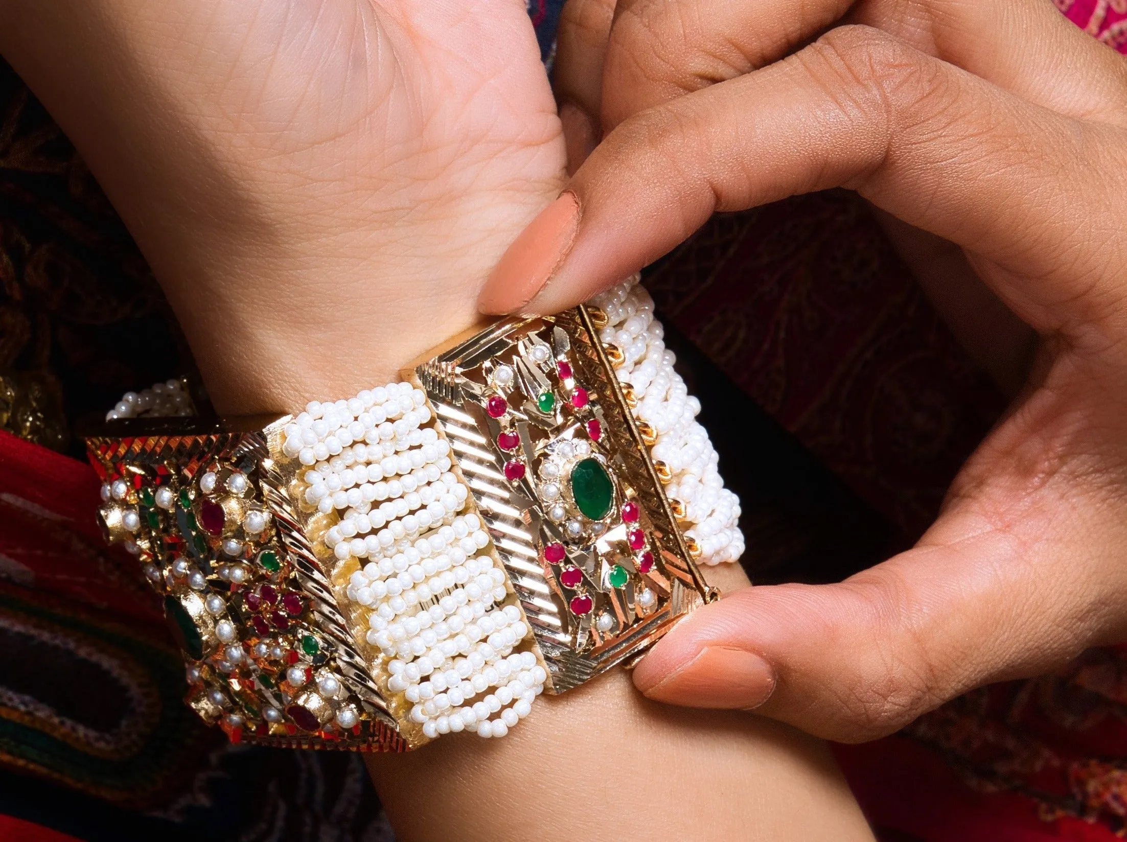 Opulent Multicolor Jadau Dasti