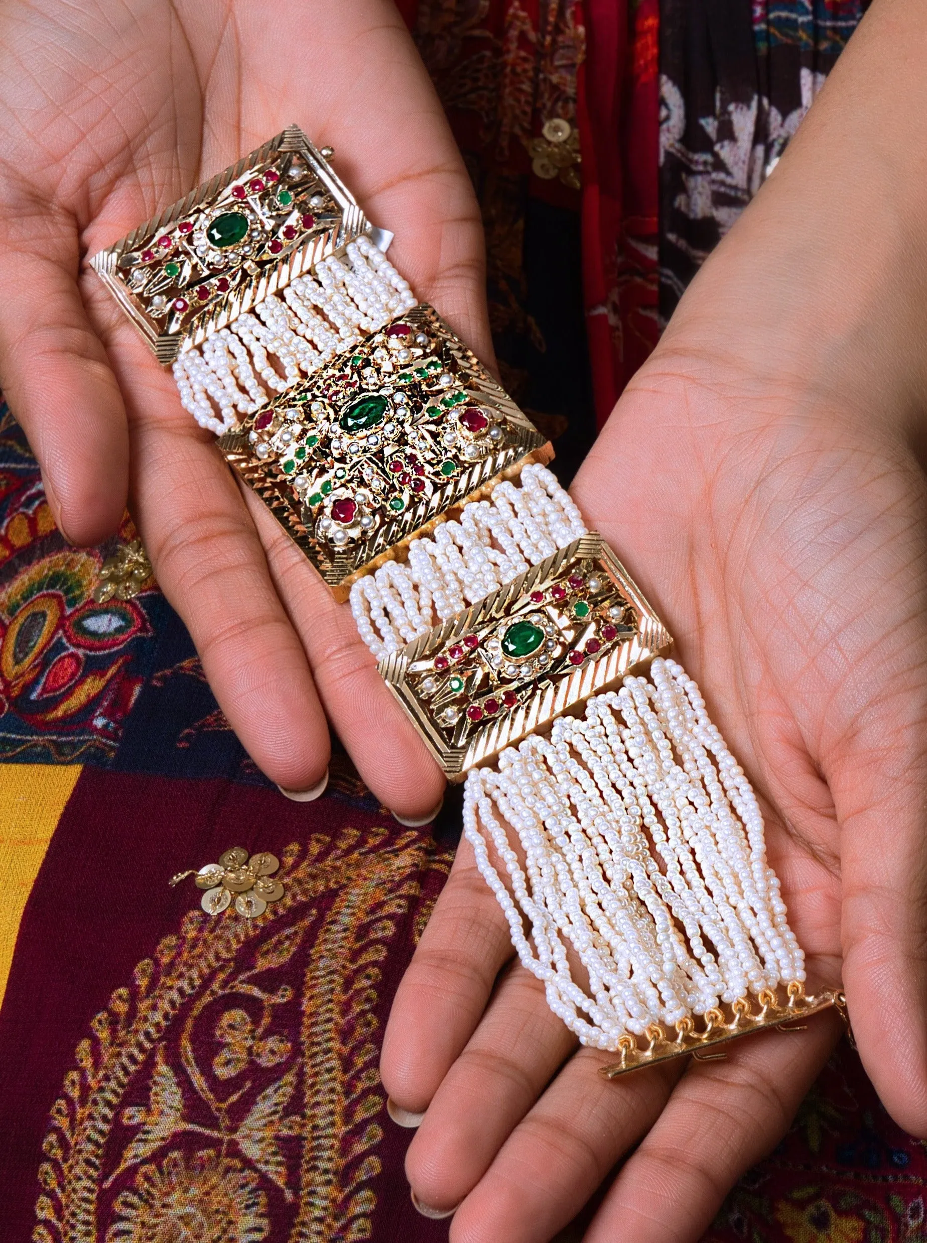 Opulent Multicolor Jadau Dasti
