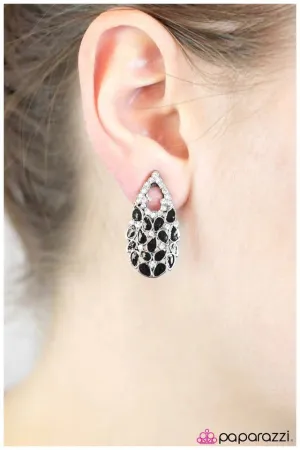 Paparazzi Earring ~ Crybaby - Black