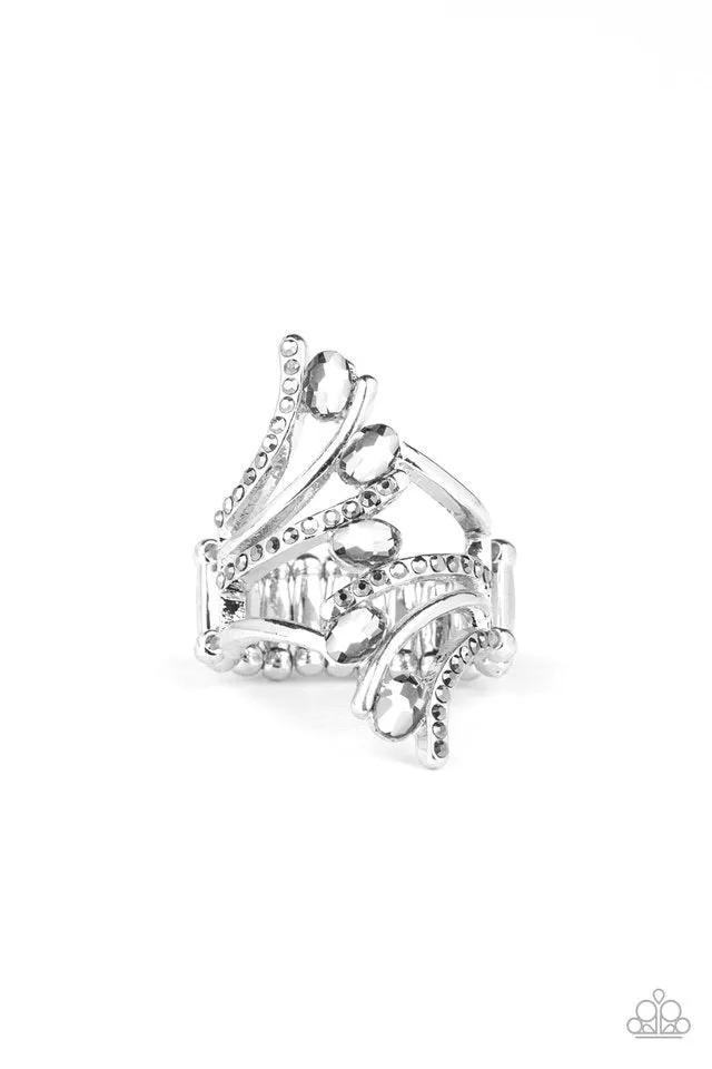 Paparazzi Ring ~ Majestic Marvel - Silver
