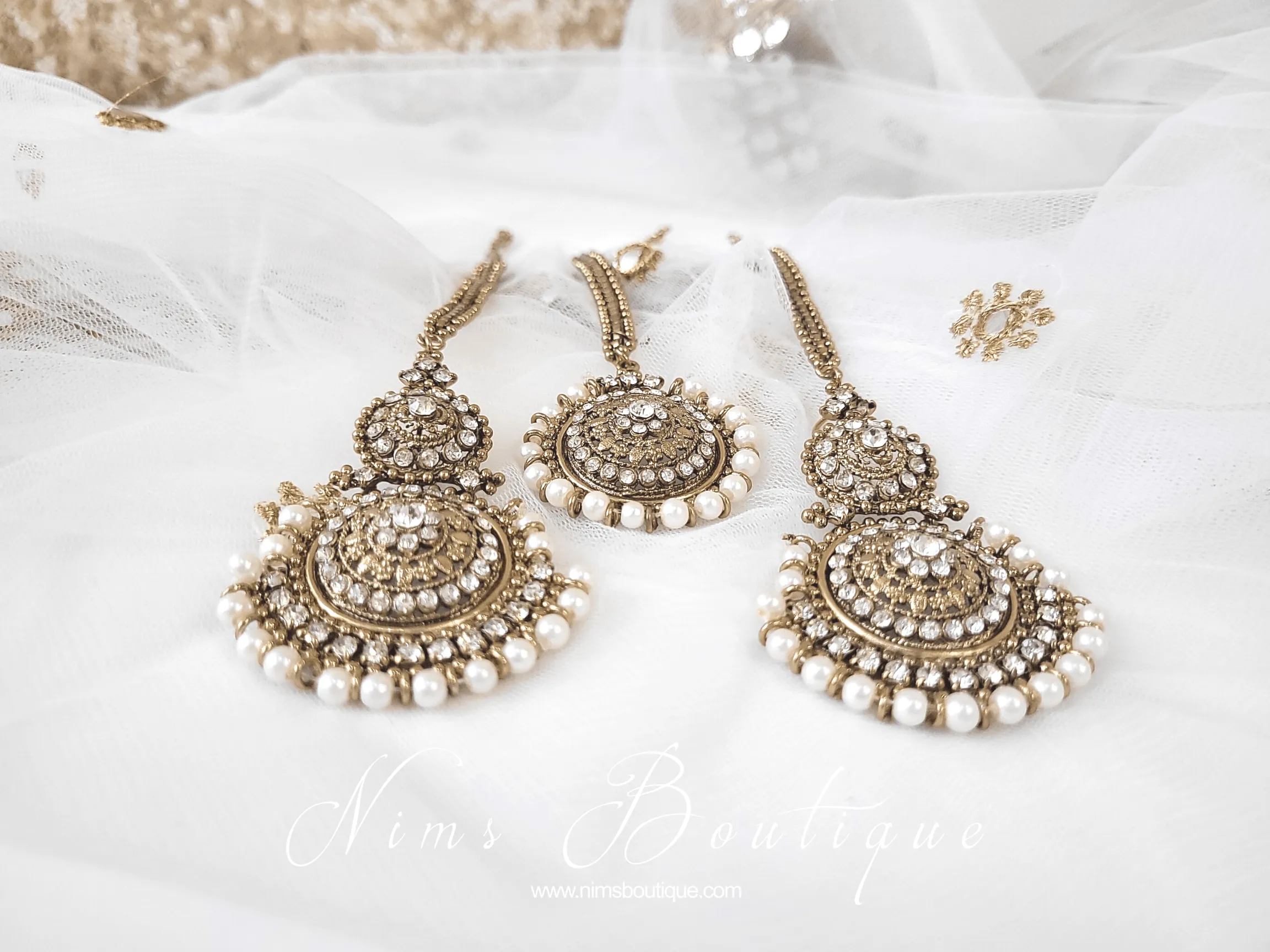 Royal Pearl Tikka Set (with earring chains)