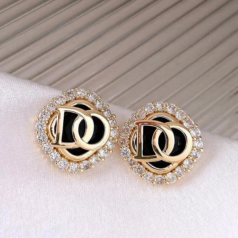 VAIGE Luxurious Black Square Zircon Inlaid Stud Earrings - Exquisite Fashion Jewelry with Geometric Design in Copper Alloy