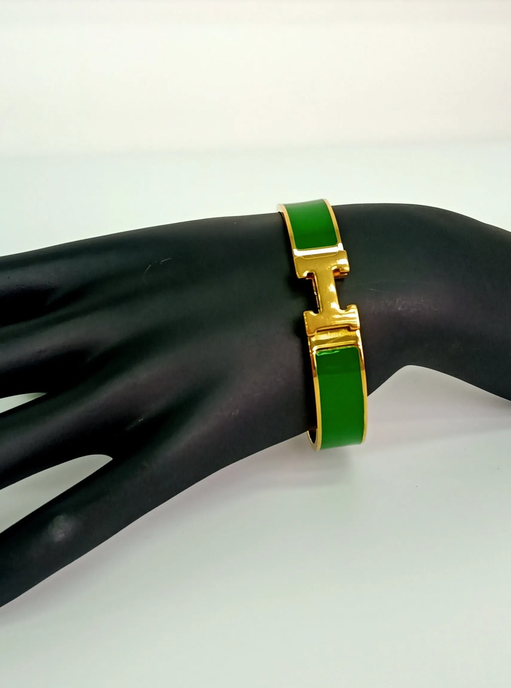Verdant Elegance Cuff Bracelet