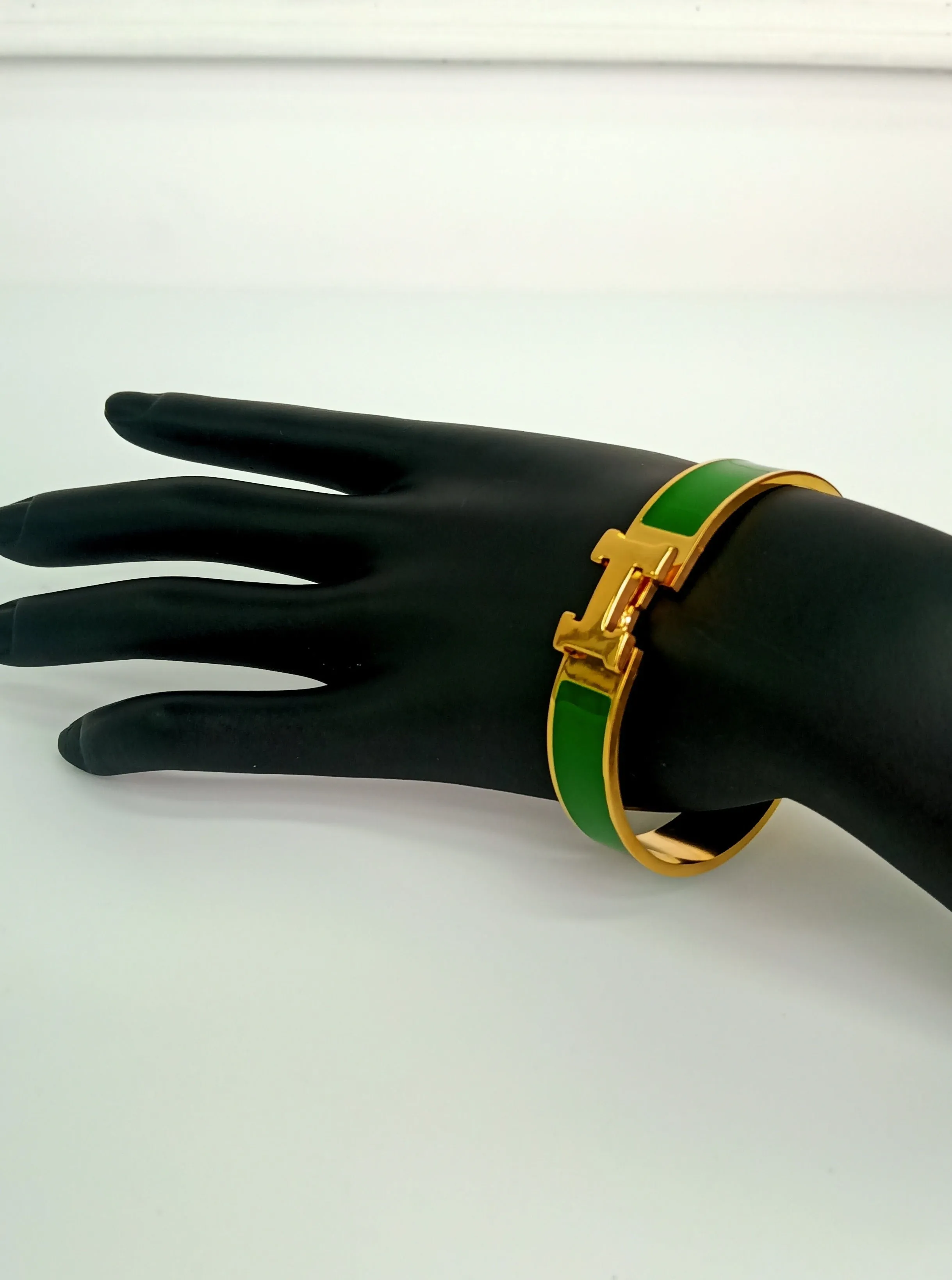 Verdant Elegance Cuff Bracelet