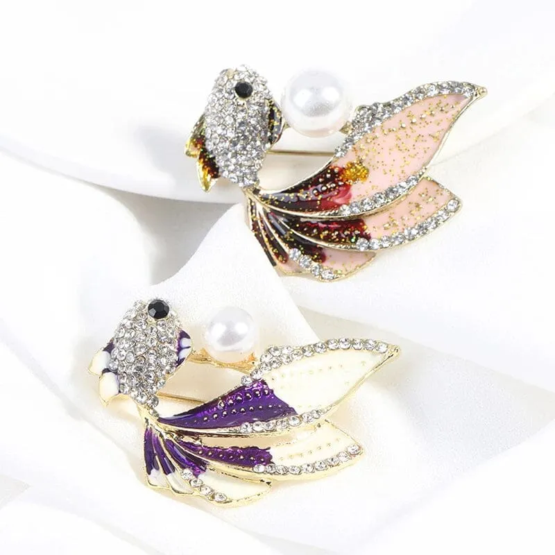 Vintage Rhinestone Brooches | A Shimmering Fashion Statement